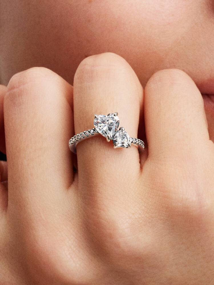 Anillo Doble Corazón Brillante