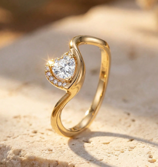 Anillo corazón ondulado