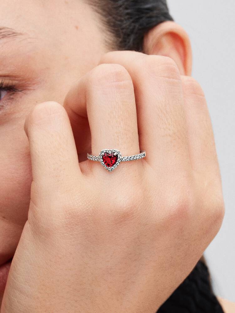 Anillo Corazón Rubí Eterno